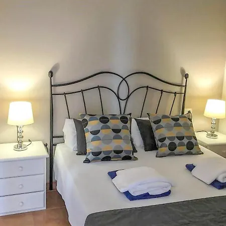 Playa Blanca Sleeps 6 With Pool Air Con And Wifi Playa Blanca (Lanzarote)